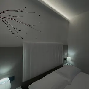 la-casa-del-capitano-levanto.hotelitalianriviera.com/